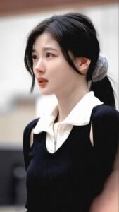 Lẽ Nào Tôi Mãi Là Người Ngoài Trong Chính Gia Đình Mình!