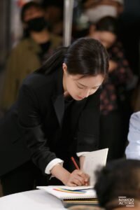 ĐỊNH TẠO BẤT NGỜ NGƯỜI BẤT NGỜ LẠI LÀ TÔI