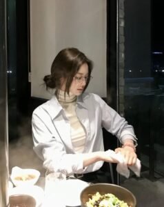 BỐN NGÀN TỆ MÀ ĐÒI NUÔI CẢ NHÀ CHÍN NGƯỜI!