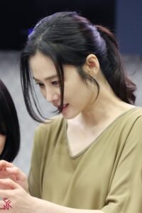 CON GÁI VÌ NÓ KHÔNG CHO TÔI LY HÔN