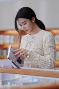 VỢ MỚI GẶP VỢ CŨ