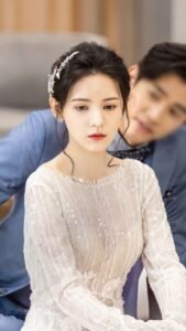 VỊ HÔN PHU SAY MÊ NỮ VŨ CÔNG
